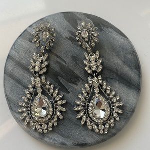 STUNNING Chrystal earrings